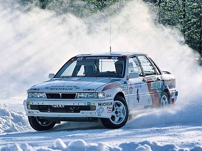Kenneth Eriksson - Staffan Parmander
40º Internacional Suecia Rally 1991. Mitsubishi Galant VR-4 (H995 HVW). Clasificado 1º.

Del 16 al 18 de Febrero, Karlstad, Suecia.
Superficie: nieve - nieve.

El Rally tenia un total de 1475.10 km de los que 519.90 km divididos en 29 tramos eran especiales.

Se inscribieron 108 equipos, tomaron la salida 108, finalizaron 74.@
Palabras clave: ;Mitsubishi;Galant;VR-4;Suecia;1991;Nieve