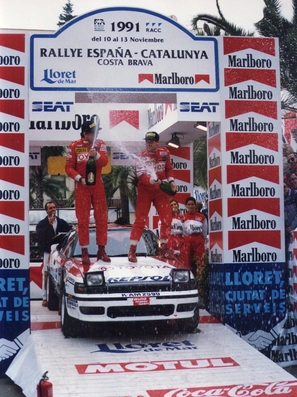 Armin Schwarz - Arne Hertz
27º Rallye Catalunya - Costa Brava - Rallye de España 1991. Toyota Celica GT-4 -ST165- (K-AM 2590). Clasificado 1º.
Toyota Team Europe

Del 10 al 13 de Noviembre, Lloret de Mar, Girona, Catalunya, España.
Superficie: asfalto - tierra.

El Rally tenia un total de 1606.98 km de los que 594.01 km divididos en 35 tramos eran especiales (2 de ellas fueron canceladas SS4 Sant Hilari - Osor de 13.57 Km y SS29 Riera de Merles de 14.36 Km).

Tomaron la salida 76 equipos, finalizaron 33.@
Palabras clave: Toyota;Celica;Catalunya;1991;Personajes;España;Spain