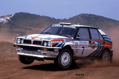 Juha Kankkunen - Juha Piironen
38º Acropolis Rally 1991. Lancia Delta Integrale 16V. Clasificado 1º.

Del 1 al 6 de Junio, Atenas, Grecia.
Superficie: tierra.

El Rally tenia un total de 1.776,55 km de los que 597.35 km divididos en 48 tramos eran especiales, (una de ellas fue cancelada SS22 Aghia Triada de 9,55 Km).

Tomaron al salida 94 equipos, finalizaron 37.

© Martin Holmes
@
Palabras clave: ;Lancia;Delta;Integrale;Grecia;Acropolis;1991