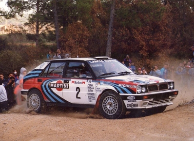 Juha Kankkunen - Juha Piironen
27º Rallye Catalunya - Costa Brava - Rallye de España 1991. Lancia Delta Integrale 16V (TO 76856R). Clasificado 2º.
Martini Lancia

Primer año válido para el Campeonato Mundial de Rallyes.

Del 10 al 13 de Noviembre, Lloret de Mar, Girona, Catalunya, España.
Superficie: asfalto - tierra.

El Rally tenia un total de 1606.98 km de los que 594.01 km divididos en 35 tramos eran especiales, (2 de ellos fueron cancelados SS4 Sant Hilari - Osor de 13.57 Km y SS29 Riera de Merles de 14.36 Km).

Tomaron la salida 76 equipos, finalizaron 33.

© Joan Al
@@
Palabras clave: Lancia;Delta;Integrale;Catalunya;1991;Spain;España