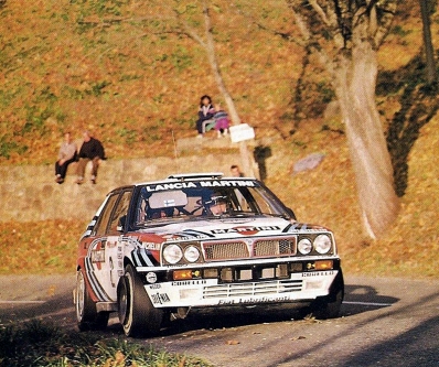 Juha Kankkunen - Juha Piironen
27º Rallye Catalunya - Costa Brava - Rallye de España 1991. Lancia Delta Integrale 16V (TO 76856R). Clasificado 2º.
Martini Lancia

Primer año válido para el Campeonato Mundial de Rallyes.

Del 10 al 13 de Noviembre, Lloret de Mar, Girona, Catalunya, España.
Superficie: asfalto - tierra.

El Rally tenia un total de 1606.98 km de los que 594.01 km divididos en 35 tramos eran especiales, (2 de ellos fueron cancelados SS4 Sant Hilari - Osor de 13.57 Km y SS29 Riera de Merles de 14.36 Km).

Tomaron la salida 76 equipos, finalizaron 33.@
Palabras clave: Lancia;Delta;Integrale;Catalunya;1991;Spain;España