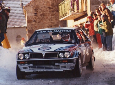 Massimo (Miki) Biasion - Tiziano Siviero
59º Rallye Automobile de Monte-Carlo 1991. Lancia Delta Integrale 16V (TO 92330P). Clasificado 2º.

Del 24 al 30 de Enero, Monte-Carlo.
Superficie: asfalto - nieve.

El Rally tenia un total de 3390.27 km de los que 628.64 km divididos en 27 tramos eran especiales.

Tomaron la salida 167 equipos, finalizaron 75.

© Joan Al
@@
Palabras clave: ;Lancia;Delta;Integrale;Montecarlo;1991