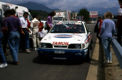 Gianfranco (Franco) Cunico - Stefano Evangelisti
35º Tour de Corse - Rallye de France 1991. Ford Sierra RS Cosworth 4x4 (H375 JEV). Clasificado 3º.

Del 28 de Abril al 1 de Mayo, Ajaccio, Córcega, Francia.
Superficie: asfalto.

El Rally tenia un total de 1384.51 km de los que 625.91 km divididos en 27 tramos eran especiales.

Tomaron la salida 101 equipos, finalizaron 43.@
Palabras clave: ;Ford;Sierra;Cosworth;Corse;Corcega;1991