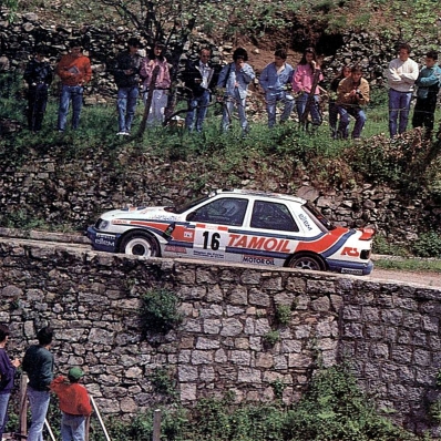 Gianfranco (Franco) Cunico - Stefano Evangelisti
35º Tour de Corse - Rallye de France 1991. Ford Sierra RS Cosworth 4x4 (H375 JEV). Clasificado 3º.

Del 28 de Abril al 1 de Mayo, Ajaccio, Córcega, Francia.
Superficie: asfalto.

El Rally tenia un total de 1384.51 km de los que 625.91 km divididos en 27 tramos eran especiales.

Tomaron la salida 101 equipos, finalizaron 43.@
Palabras clave: ;Ford;Sierra;Cosworth;Corse;Corcega;1991
