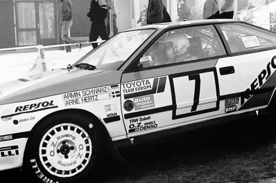 Armin Schwarz - Arne Hertz
59º Rallye Automobile de Monte-Carlo 1991. Toyota Celica GT-4 -ST165- (K-AM 2480). Clasificado 4º.

Del 24 al 30 de Enero, Monte-Carlo.
Superficie: asfalto - nieve.

El Rally tenia un total de 3390.27 km de los que 628.64 km divididos en 27 tramos eran especiales.

Tomaron la salida 167 equipos, finalizaron 75.@
Palabras clave: ;Montecarlo;Toyota;Celica;1991;ST165