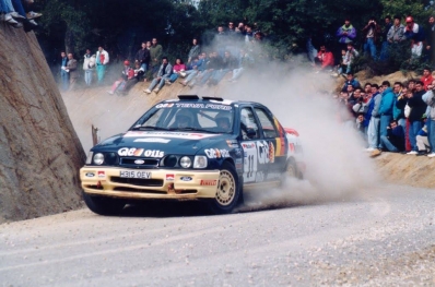 Mia Bardolet - Antonio Rodríguez
27º Rallye Catalunya - Costa Brava - Rallye de España 1991. Ford Sierra RS Cosworth 4x4 (H315 OEV). Clasificado 4º.
Q8 Team Ford

Primer año válido para el Campeonato Mundial de Rallyes.

Del 10 al 13 de Noviembre, Lloret de Mar, Girona, Catalunya, España.
Superficie: asfalto - tierra.

El Rally tenia un total de 1606.98 km de los que 594.01 km divididos en 35 tramos eran especiales (2 de ellos fueron cancelados SS4 Sant Hilari - Osor de 13.57 Km y SS29 Riera de Merles de 14.36 Km).

Tomaron la salida 76 equipos, finalizaron 33.@
Palabras clave: Ford;Sierra;Cosworth;1991;Catalunya;España;Spain