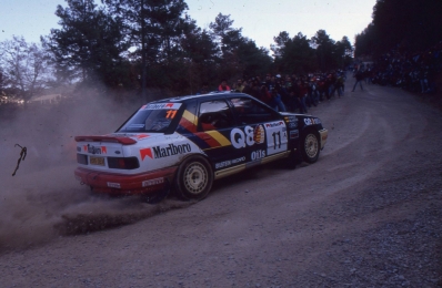 Mia Bardolet - Antonio Rodrí­guez
27º Rallye Catalunya - Costa Brava - Rallye de España 1991. Ford Sierra RS Cosworth 4x4 (H315 OEV). Clasificado 4º.
Q8 Team Ford

Primer año válido para el Campeonato Mundial de Rallyes.

Del 10 al 13 de Noviembre, Lloret de Mar, Girona, Catalunya, España.
Superficie: asfalto - tierra.

El Rally tenia un total de 1606.98 km de los que 594.01 km divididos en 35 tramos eran especiales (2 de ellos fueron cancelados SS4 Sant Hilari - Osor de 13.57 Km y SS29 Riera de Merles de 14.36 Km).

Tomaron la salida 76 equipos, finalizaron 33.@
Palabras clave: Ford;Sierra;Cosworth;1991;Catalunya;España;Spain