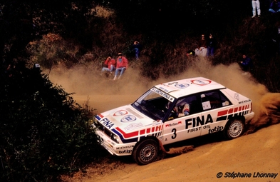 Andrea Aghini - Sauro Farnocchia
27º Rallye Catalunya - Costa Brava - Rallye de España 1991. Lancia Delta Integrale 16V (TO 99928R). Clasificado 5º.
Jolly Club

Del 10 al 13 Noviembre, Lloret de Mar, Catalunya, España.
Superficie: Asfalto - tierra.

El Rally tenia un total de 1606.98 km de los que 566.1 km divididos en 35 tramos eran especiales (2 de ellas fueron canceladas SS4 Sant Hilari - Ossor de 13.57 Km y SS29 Riera de Merles de 14.36 Km).

Tomaron la salida 76 equipos, finalizaron 33.

© Stéphane Lhonnay
@
Palabras clave: Lancia;Delta;Integrale;Catalunya;1991;España;Spain