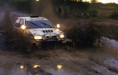 Mike Kirkland - Surinder Thatthi
39º Martini Safari Rally Kenya 1991. Nissan Sunny GTI-R (H3 NME). Clasificado 7º.
Nissan Motorsports Europe

Del 27 de Marzo al 1 de Abril, Nairobi, Kenya, África.
Superficie: tierra.

El Rally tenia un total de 4520.76 km con 79 controles horarios.

Tomaron la salida 57 equipos, finalizaron 27.@
Palabras clave: Safari;Nissan;Sunny;1991