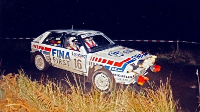 Bruno Saby - Jean-François Fauchille
47º Lombard RAC Rally 1991. Lancia Delta Integrale 16V (191 TV 92). Clasificado 9º.

Del 24 al 28 de Noviembre, Harrogate, Yorkshire, Inglaterra.
Superficie: tierra.

El Rally tenia un total de 2355.31 Km de los que 565,51 Km divididos en 37 tramos eran especiales.

Se inscribieron 160 equipos, tomaron la salida 151, finalizaron 82.@
Palabras clave: ;Lancia;Delta;Integrale;Gran_Bretaña;RAC_Rally;Lombard;1991;Inglaterra