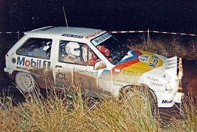 Dave Metcalfe - Ian Grindrod
47º Lombard RAC Rally 1991. Vauxhall Nova (G970 YKX). Clasificado 14º.

Del 24 al 28 de Noviembre, Harrogate, Yorkshire, Inglaterra.
Superficie: tierra.

El Rally tenia un total de 2355.31 Km de los que 565,51 Km divididos en 37 tramos eran especiales.

Se inscribieron 160 equipos, tomaron la salida 151, finalizaron 82.@
Palabras clave: Vauxhall;Nova;Opel;Corsa;Gran_Bretaña;RAC_Rally;Lombard;1991