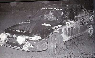 Shinya Yamauchi - Masao Taguchi
47º Lombard RAC Rally 1991. Mitsubishi Galant VR-4. Clasificado 15º.

Del 24 al 28 de Noviembre, Harrogate, Yorkshire, Inglaterra.
Superficie: tierra.

El Rally tenia un total de 2355.31 Km de los que 565,51 Km divididos en 37 tramos eran especiales.

Se inscribieron 160 equipos, tomaron la salida 151, finalizaron 82.@
Palabras clave: Mitsubishi;Galant;VR-4;Gran_Bretaña;RAC_Rally;Lombard;1991