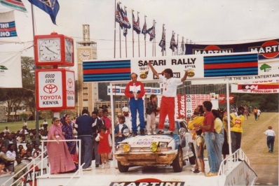 Raju Limbani - Abdul Sidi
39º Martini Safari Rally Kenya 1991. Nissan 200 SX. Clasificado 19º.

Del 27 de Marzo al 1 de Abril, Nairobi, Kenya, África.
Superficie: tierra.

El Rally tenia un total de 4520.76 km con 79 controles horarios.

Tomaron la salida 57 equipos, finalizaron 27.@
Palabras clave: Nissan;Safari;SX;1991