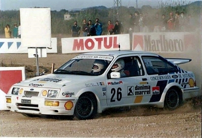 Daniel Alonso - Salvador Belzunces
27º Rallye Catalunya - Costa Brava - Rallye de España 1991. Ford Sierra RS Cosworth (9536 XL 06). Clasificado 19º.
Conc. Ford Asturias

Del 10 al 13 de Noviembre, Lloret de Mar, Girona, Catalunya, España.
Superficie: asfalto - tierra.

El Rally tenia un total de 1606.98 km de los que 594.01 km divididos en 35 tramos eran especiales, (2 de ellas fueron canceladas SS4 Sant Hilari - Osor de 13.57 Km y SS29 Riera de Merles de 14.36 Km).

Tomaron la salida 76 equipos, finalizaron 33.@
Palabras clave: Ford;Sierra;Cosworth;Catalunya;1991;España;Spain