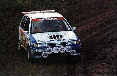 Stig Blomqvist - Benny Melander
47º Lombard RAC Rally 1991. Nissan Sunny GTI-R (J3NME). Abandonó por la suspensión del coche en SS28 Redesdale de 25.91 km.

Del 24 al 28 de Noviembre, Harrogate, Yorkshire, Inglaterra.
Superficie: tierra.

El Rally tenia un total de 2355.31 Km de los que 565,51 Km divididos en 37 tramos eran especiales.

Se inscribieron 160 equipos, tomaron la salida 151, finalizaron 82.@
Palabras clave: Stig_Blomqvist;Nissan;Sunny;GTI-R;Gran_Bretaña;RAC_Rally;Lombard;1991