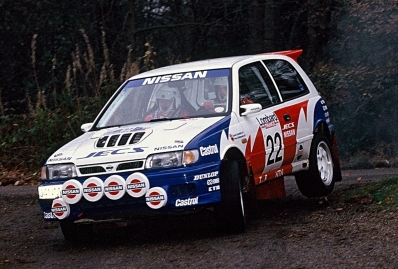 David Llewellin - Peter Diekmann
47º Lombard RAC Rally 1991. Nissan Sunny GTI-R. Abandonó por problemas eléctricos en SS17 Dyfi Gartheiniog de 24.61 km.

Del 24 al 28 de Noviembre, Harrogate, Yorkshire, Inglaterra.
Superficie: tierra.

El Rally tenia un total de 2355.31 Km de los que 565,51 Km divididos en 37 tramos eran especiales.

Se inscribieron 160 equipos, tomaron la salida 151, finalizaron 82.@
Palabras clave: ;Nissan;Sunny;GTI-R;Gran_Bretaña;RAC_Rally;Lombard;1991