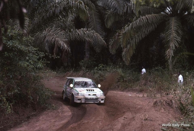 Hiroshi Nishiyama - Hiroki Sugiura
23º Rallye Cote d'Ivoire - Bandama 1991. Nissan Pulsar GTi-R. Abandonó por la caja de cambios.

Del 27 al 31 de Octubre, Abidjan, Costa d'Ivori, África.
Superficie: tierra.

Tomaron la salida 37 equipos, finalizaron 9.@
Palabras clave: Nissan;GTI-R;Costa_Marfil;1991