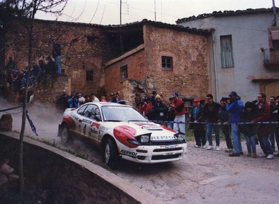 Carlos Sainz Cenamor - Luís Rodríguez Moya
28º Rallye de España - Catalunya - Costa Brava 1992. Toyota Celica Turbo 4WD -ST185- (K-AM 2134). Clasificado 1º.
Foto: En Rajadell.
Tramo: SS16 Rajadell - Castellfollit del Boix de  21.05 km.

Del 8 al 11 de Noviembre, Lloret de Mar, Girona, Catalunya, España.
Superficie: asfalto - tierra.

El Rally tenia un total de 1,505.08 Km de los que 519.65 Km divididos en 29 tramos eran especiales, (uno de ellos fue cancelado SS7).

Se inscribieron 79 equipos, tomaron la salida 74, finalizaron 31.

© Joan Al.
@@
Palabras clave: ;Toyota;Celica;Catalunya;España;Spain;1992