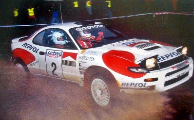 Carlos Sainz Cenamor - Lui­s Moya
48º Lombard RAC Rally 1992. Toyota Celica Turbo 4WD ST185 (K-AM 2163). Clasificado 1º.

Del 22 al 25 de Noviembre, Chester, Cheshire, Inglaterra.
Superficie: tierra.

El Rally tenia un total de 2596.53 km de los que 565.41 km divididos en 34 tramos eran especiales (una de ellas fue cancelada SS24 Kershope de 33.03 Km).

Se inscribieron 162 equipos, tomaron la salida 157, finalizaron 101.@
Palabras clave: ;Toyota;Celica;ST185;Gran_Bretaña;1992;RAC_Rally;Inglaterra