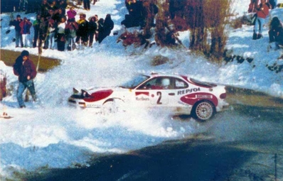 Carlos Sainz Cenamor - Luís Rodríguez Moya
60º Rallye Automobile de Monte-Carlo 1992. Toyota Celica Turbo 4WD -ST185-(K-AM 8524). Clasificado 2º.

Del 23 al 29 de Enero, Monte-Carlo.
Superficie: asfalto - nieve.

El Rally tenia un total de 3317.61 km de los que 628.29 km divididos en 26 tramos eran especiales (1 de ellas fue cancelada SS23 Col de Turini 3 de 22,21 Km).

Tomaron la salida 141 equipos, finalizaron 76.@
Palabras clave: ;Toyota_Celica;ST185;Montecarlo;1992;nieve;crash