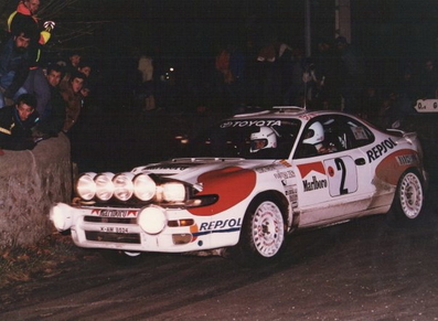 Carlos Sainz Cenamor - Luís Rodríguez Moya
60º Rallye Automobile de Monte-Carlo 1992. Toyota Celica Turbo 4WD -ST185-(K-AM 8524). Clasificado 2º.

Del 23 al 29 de Enero, Monte-Carlo.
Superficie: asfalto - nieve.

El Rally tenia un total de 3317.61 km de los que 628.29 km divididos en 26 tramos eran especiales (1 de ellas fue cancelada SS23 Col de Turini 3 de 22,21 Km).

Tomaron la salida 141 equipos, finalizaron 76.@
Palabras clave: ;Luis_Moya;Toyota_Celica;ST185;Montecarlo;1992
