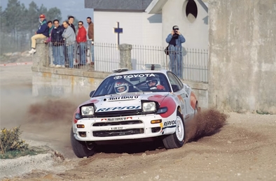 Carlos Sainz Cenamor - Luis Moya
26º Rallye de Portugal - Vinho do Porto 1992. Toyota Celica Turbo 4WD -ST185- (K-AM 8202). Clasificado 3º.

Del 3 al 7 de Marzo, Portugal.
Superficie: tierra.

El Rally tenia un total de 2211.17 km de los que 577.38 km divididos en 40 tramos, eran especiales.

Se inscribieron 114 equipos, tomaron la salida 100, finalizaron 31.@
Palabras clave: ;Toyota;Celica;ST185;1992;Portugal