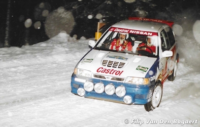 Stig Blomqvist - Benny Melander
41º International Suecia Rally 1992. Nissan Sunny GTI-R (J4 NME). Clasificado 3º.
Castrol Nissan Motorsports

Del 12 al 17 de Febrero, Karlstad, Suecia.
Superficie: nieve - hielo.

El Rally tenia un total de 1673.00 Km de los que 571.19 Km divididos en 31 tramos eran especiales.

Se inscribieron 94 equipos, tomaron la salida 94, finalizaron 46.

© Filip Van Den Bogaert
@
Palabras clave: Stig_Blomqvist;Nissan;Sunny;Suecia;1992;nieve