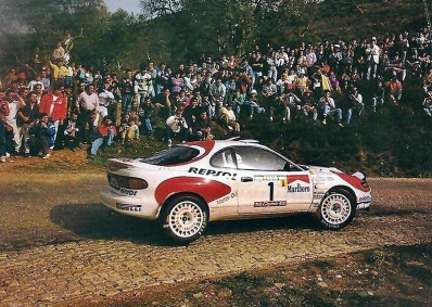 Carlos Sainz Cenamor - Luis Moya
26º Rallye de Portugal - Vinho do Porto 1992. Toyota Celica Turbo 4WD -ST185- (K-AM 8202). Clasificado 3º.

Del 3 al 7 de Marzo, Portugal.
Superficie: tierra.

El Rally tenia un total de 2211.17 km de los que 577.38 km divididos en 40 tramos, eran especiales.

Se inscribieron 114 equipos, tomaron la salida 100, finalizaron 31.@
Palabras clave: ;Toyota;Celica;ST185;1992;Portugal