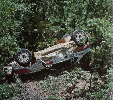 Carlos Sainz Cenamor - Luís Rodríguez Moya
39º Acropolis Rally 1992. Toyota Celica Turbo 4WD (ST185). Abandonó por el accidente de la foto en SS13 Rendina de 27,31 Km.

Del 31 de Mayo al 3 de Junio, Atenas, Grecia.
Superficie: tierra.

El Rally tenia un total de 1886.51 km de los que 564.06 km divididos en 40 tramos eran especiales.

Tomaron la salida 74 equipos, finalizaron 39.@
Palabras clave: ;Toyota;Celica;Turbo;crash;Acropolis;1992;Grecia