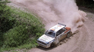 Carlos Sainz Cenamor - Lui­s Moya
40º Acrópolis Rally 1993. Lancia Delta HF Integrale (TO 73023T). Clasificado 2º.
Jolly Club

Del 29 de Mayo al  2 de Junio, Atenas, Grecia.

El Rally tenia un total de 1652.38 km de los que 545.39 km divididos en 36 tramos, eran especiales.

Tomaron la salida 93 equipos, finalizaron 46.@
Palabras clave: Lancia;Delta;Integrale;Grecia;Acropolis;1993