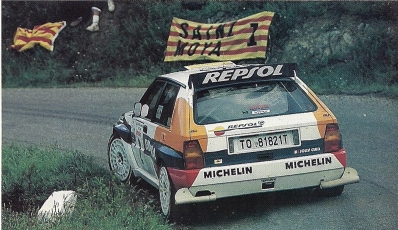 Carlos Sainz Cenamor - Lui­s Moya
37º Tour de Corse - Rallye de France 1993. Lancia Delta HF Integrale (TO 81821T). Clasificado 4º.

Del 1 al 5 de Mayo, Ajaccio, Córcega, Francia.
Superficie: asfalto.

El Rally tenia un total de 1,130.95 Km de los que 556.42 Km divididos en 24 tramos eran especiales.

Se inscribieron 92 equipos, tomaron la salida 85, finalizaron 44.@
Palabras clave: ;Luis_Moya;Lancia;Delta;Integrale;Corcega;1993;Corse