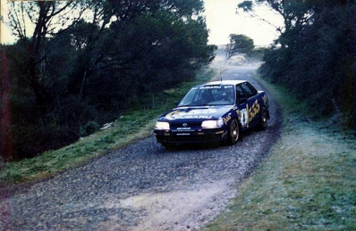 Colin McRae - Derek Ringer
27º Rallye de Portugal - Vinho do Porto 1993. Subaru Legacy RS (J555 STE). Clasificado 7º.

Del 3 al 6 de Marzo, Portugal.
Superficie: asfalto - tierra.

El Rally tenia un total de 2164.91 km de los que 576.13 km divididos en 38 tramos eran especiales (una de ellas fue cancelada SS10 Caramulo de 14.08 Km).

Se inscribieron 90 equipos, tomaron la salida 84, finalizaron 32.@
Palabras clave: ;Subaru;Legacy;RS;Portugal;1993