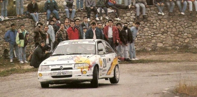 Luis Climent - Jose Antonio Muñoz
29º Rallye Catalunya - Costa Brava - Rallye de España 1993. Opel Astra GSi 16v (J133 TEH). Clasificado 8º.

Del 1 al 4 de Noviembre, Lloret de Mar, Girona, Catalunya, España.
Superficie: asfalto.

El Rally tenia un total de 1750.85 km de los que 513.60 km divididos en 29 tramos eran especiales.

Se inscribieron 100 equipos, tomaron la salida 95, finalizaron 39.@
Palabras clave: ;Opel;Astra;GSi;Catalunya;Costa_Brava;1993;Spain;España