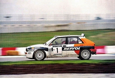 Carlos Sainz Cenamor - Lui­s Moya
61º Rallye Automobile de Monte-Carlo 1993. Lancia Delta HF Integrale (TO 73022T). Clasificado 14º.
Jolly Club

Del 21 al 27 de Enero, Monaco.
Superficie: asfalto - nieve.

El Rally tenia un total de 3086.00 km de los que 593.62 km divididos en 22 tramos, eran especiales.

Se inscribieron 182 equipos, tomaron la salida 167, finalizaron 86.@
Palabras clave: Integrale;Lancia;Delta;Montecarlo;1993