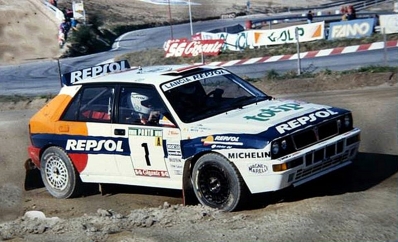 Carlos Sainz Cenamor - Lui­s Moya
27º Rallye de Portugal - Vinho do Porto 1993. Lancia Delta HF Integrale (TO 73023T). Abandonó al volcar en SS22 Montim 2 de 5.00 Km.
Jolly Club

Del 3 al 6 de Marzo, Portugal.
Superficie: asfalto - tierra.

El Rally tenia un total de 2164.91 km de los que 576.13 km divididos en 38 tramos eran especiales (una de ellas fue cancelada SS10 Caramulo de 14.08 Km).

Se inscribieron 90 equipos, tomaron la salida 84, finalizaron 32.@
Palabras clave: Lancia;Delta;Integrale;Portugal;1992