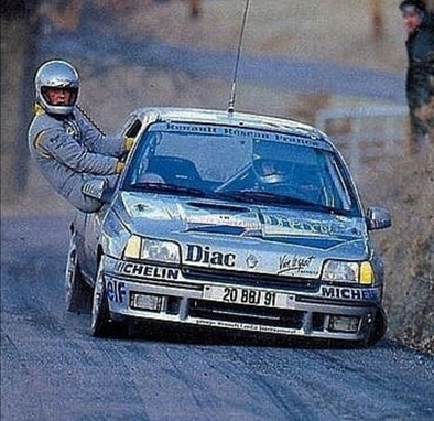 Jean Ragnotti - Gilles Thimonier
62º Rallye Automobile de Monte-Carlo 1994. Renault Clio Williams (20 BBJ 91). Clasificado 13º.

Del 22 al 27 de Enero, Monte-Carlo.
Superficie: asfalto - nieve.

El Rally tenia un total de 3058.00 km de los que 588.43 km divididos en 22 tramos eran especiales.

Se inscribieron 195 equipos, tomaron la salida 186, finalizaron 94.@
Palabras clave: ;Montecarlo;Renault;Clio;Williams;1994;Crash