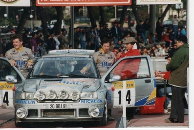 Jean Ragnotti - Gilles Thimonier
63º Rallye Automobile de Monte-Carlo 1995. Renault Clio Maxi (20 BBJ 91). Clasificado 7º.

Del 21 al 26 de Enero, Monte-Carlo.
Superficie: asfalto - nieve.

El Rally tenia un total de 2607.00 km de los que 546.80 km divididos en 21 tramos eran especiales.

Se inscribieron 207 equipos, tomaron la salida 204, finalizaron 83.@
Palabras clave: ;Gilles_Thimonier;Renault;Clio;Maxi;Montecarlo;1995;Personajes;parque_cerrado