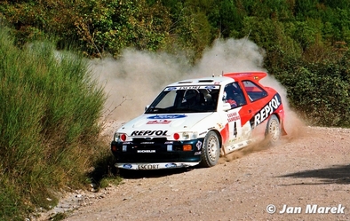 Carlos Sainz Cenamor - Luís Moya
38º Rallye Sanremo - Rallye d'Italia 1996. Ford Escort RS Cosworth (N5 FMC). Clasificado 2º.
Ford Motor Co. Ltd.

Del 13 al 16. 10 de Octubre, Sanremo, Liguria, Imperia, Italia.
Superficie: asfalto - tierra.

El Rally tenia un total de 1958.12 km de los que 413.32 km divididos en 18 tramos eran especiales (una de ellas fue cancelada SS1 Nerbisci 1 de 32.17 Km a causa del fuerte accidente de Tommi Mäkinen - Seppo Harjanne del que por suerte salieron ilesos).

Tomaron la salida 108 equipos, finalizaron 47.

© Jan Marek
@
Palabras clave: Luis_Moya;Ford;Escort;Cosworth;Sanremo;1996