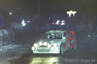 Carlos Sainz Cenamor - Lui­s Moya
65º Rallye Automobile de Monte-Carlo 1997. Ford Escort WRC (P6 FMC). Clasificado 2º.

Del 18 al 22 de Enero, Monte-Carlo.
Superficie: asfalto - nieve.

El Rally tenia un total de 1704.90 km de los que 398.31 km divididos en 18 tramos, eran especiales.

Tomaron la salida 23 equiposs, finalizaron 17.

© Joan Al
@
Palabras clave: ;Luis_Moya;Ford;Escort;WRC;Montecarlo;1997