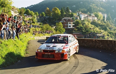Tommi Mäkinen - Risto Mannisenmäki
40º Rallye Sanremo - Rallye d'Italia 1998. Mitsubishi Lancer Evo V (R8 MRE). Clasificado 4º.

Del 12 al 14 Octubre, Sanremo, Imperia, Liguria, Italia.
Superficie: asfalto.

El Rally tenia un total de 1494.80 Km de los que 400.30 km divididos en 24 tramos eran especiales.

Se inscribieron 160 equipos, tomaron la salida 153, finalizaron 76.

© Petr Fitz.
@@
Palabras clave: ;Mitsubishi;Lancer;Evo_V;Sanremo;1998