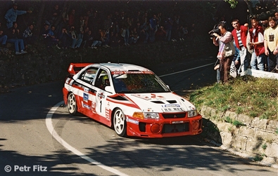 Tommi Mäkinen - Risto Mannisenmäki
40º Rallye Sanremo - Rallye d'Italia 1998. Mitsubishi Lancer Evo V (R8 MRE). Clasificado 1º.

Del 12 al 14 Octubre, Sanremo, Imperia, Liguria, Italia.
Superficie: asfalto.

El Rally tenia un total de 1494.80 Km de los que 400.30 km divididos en 24 tramos eran especiales.

Se inscribieron 160 equipos, tomaron la salida 153, finalizaron 76.

© Petr Fitz
@@
Palabras clave: ;Mitsubishi;Lancer;Evo_V;Sanremo;1998