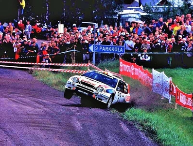 Carlos Sainz Cenamor - Luís Rodríguez Moya
48º Neste Rally Finland 1998. Ford Escort WRC (K-AM 1060). Clasificado 2º.

Del 21 al 23 de Agosto, Jyväskylä.
Superficie: tierra.

El Rally tenia un total de 1271.10 km de los que 384.10 km divididos en 24 tramos eran especiales.

Se inscribieron 116 equipos, tomaron la salida 116, finalizaron 62.@
Palabras clave: ;Toyota;Corolla;WRC;Finlandia;1998;Finlandia