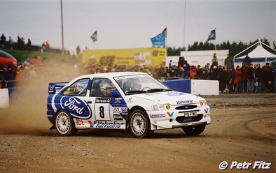 Bruno Thiry - Stéphane Prévot
54º Network Q Rally de Gran Bretaña 1998. Ford Escort WRC (P9 FMC). Clasificado 3º.

Del 22 al 24 de Noviembre, Cheltenham, Inglaterra.
Superficie: tierra - asfalto.

El Rally tenia un total de 1175.90 km de los que 383.85 km divididos en 28 tramos eran especiales.

Tomaron la salida 168 equipos, finalizaron 82.

© Petr Fitz
@@
Palabras clave: Bruno_Thiry;Ford;Escort;WRC;Gran_Bretaña;1998;Inglaterra
