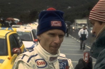 Gilles Panizzi
66º Rallye Automobile de Monte-Carlo 1998. Peugeot 306 Maxi. Clasificado 9º.

Del 19 al 21 de Enero, Monte-Carlo.
Superficie: asfalto - nieve.

El Rally tenia un total de 1454.53 km de los que 359.19 km divididos en 18 tramos eran especiales.

Tomaron la salida 106 equipos, finalizaron 60.@
Palabras clave: Peugeot;Montecarlo;1998;Personajes