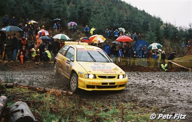 Toni Gardemeister - Paavo Lukander
54º Network Q Rally de Gran Bretaña 1998. Seat Ibiza Kit Car Evo2 (B-7500-TK). Clasificado 16º.

Del 22 al 24 de Noviembre, Cheltenham, Inglaterra.
Superficie: tierra - asfalto.

El Rally tenia un total de 1175.90 km de los que 383.85 km divididos en 28 tramos eran especiales.

Tomaron la salida 168 equipos, finalizaron 82.

© Petr Fitz
@@
Palabras clave: Seat;Ibiza;Kit_Car;Gran_Bretaña;1998;Inglaterra