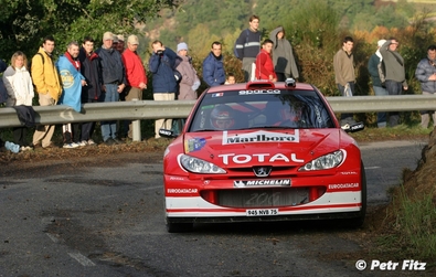 Gilles Panizzi - Hervé Panizzi
39º Rallye Catalunya - Costa Brava - Rallye de España 2003. Peugeot 206 WRC (945 NVB 75). Clasificado 1º.

Del 24 al 26 de Octubre, Lloret de Mar, Girona, Catalunya, España.
Superficie: asfalto.

El Rally tenia un total de 1553.72 Km de los que 381.18 Km divididos en 22 tramos eran especiales.

Se inscribieron 49 equipos, tomaron la salida 47, finalizaron 33.

© Petr Fitz
@@
Palabras clave: Peugeot;WRC;Catalunya;2003;Spain