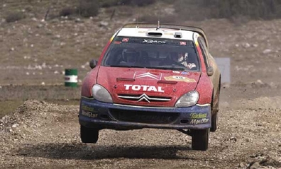 Carlos Sainz - Marc Marti
4º Rally of Turkey 2003. Citröen Xsara WRC. Clasificado 1º.

Del 27 de Enero al 2 de Febrero, Kemer, Tuquia.
Superficie: tierra.

El Rally tenia un total de 1,193.85 Km de los que 338,24 Km divididos en 18 tramos eran especiales.

Se inscribieron 70 equipos, tomaron la salida 60, finalizaron 26.

COPYRIGHT Teams
@
Palabras clave: ;Citroen;Xsara;WRC;Turquía;2003