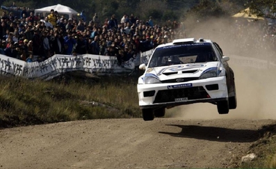 François Duval - Stéphane Prévot
23º YPF Rally Argentina 2003. Ford Focus RS WRC '03 (EJ02 KMU). Clasificado 8º.
El Rally tenia un total de 1,370.00 Km de los que 402.35 Km divididos en 25 tramos eran especiales, (uno de ellos fue cancelados SS14 Capilla del Monte - San Marcos Sierra 1 de 23.02 Km.
Se inscribieron 88 equipos, tomaron la salida 78, finalizaron 33.

© Teams
@
Palabras clave: ;Ford;Focus;WRC;Argentina;2003;