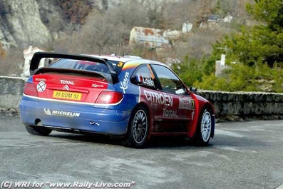 Sébastien Loeb - Daniel Elena
72º Rallye Automobile de Monte-Carlo 2004. Citröen Xsara WRC (20 DDM 92). Clasificado 1º.

Del 23 al 25 de Enero, Monaco.
Superficie: asfalto.

El Rally tenia un total de 1,331.92 Km de los que 389.12 Km divididos en 15 tramos, eran especiales (2 de ellos fueron cancelados SS1 Selonnet - Breziers 1 de 22.64 Km y SS10 Tourette du Chateau - St Antonin 2 de 24.80 Km. Uno de ellos se dio con tiempo de tramo teórico a todos los equipos, SS8 Tourette du Chateau - St Antonin 1 de 24.80 Km).

Se inscribieron 45 equipos, tomaron la salida 43, finalizaron 20.@
Palabras clave: Sebastien_Loeb;Citroen;Xsara;WRC;Montecarlo;2004