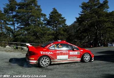 Marcus Grönholm - Timo Rautiainen
73º Rallye Automobile de Monte-Carlo 2005. Peugeot 307 WRC (962 PRV 75). Clasificado 5º.
Marlboro Peugeot Total

Del 21 al 23 de Enero, Mónaco
Superficie: asfalto - nieve.

El Rally tenis un total de 1360.13 km de los que 353.07 km divididos en 15 tramos eran especiales.

Tomaron la salida 34 equipos, finalizaron 24.@
Palabras clave: Peugeot;WRC;Montecarlo;2005